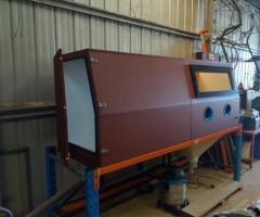 Sand Blasting Cabinet - Rust Removal